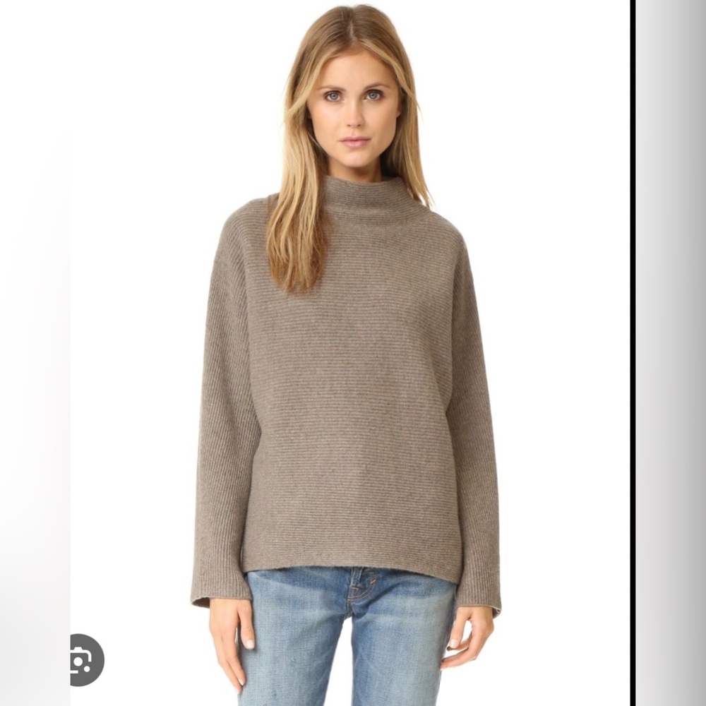 Vince Women's Taupe Turtleneck Sweater oversized S